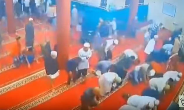 Membatalkan Shalat dengan Sengaja itu Tidak Boleh-dakwah.id