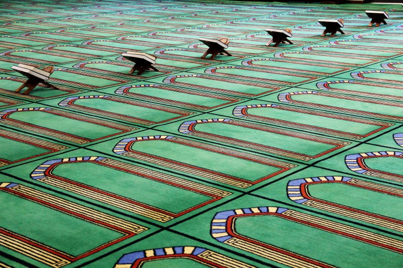 Kenapa Jumlah Rakaat Shalat Wajib Tidak Semua Sama-dakwah.id