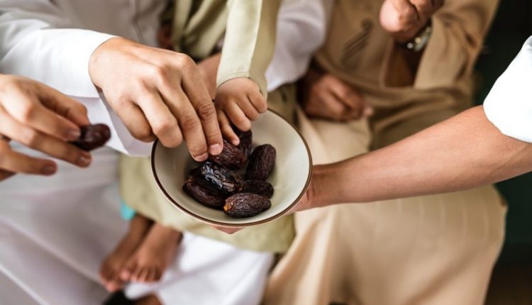 Keutamaan Sahur bagi Orang yang Ingin Puasa — Hadits Puasa #10