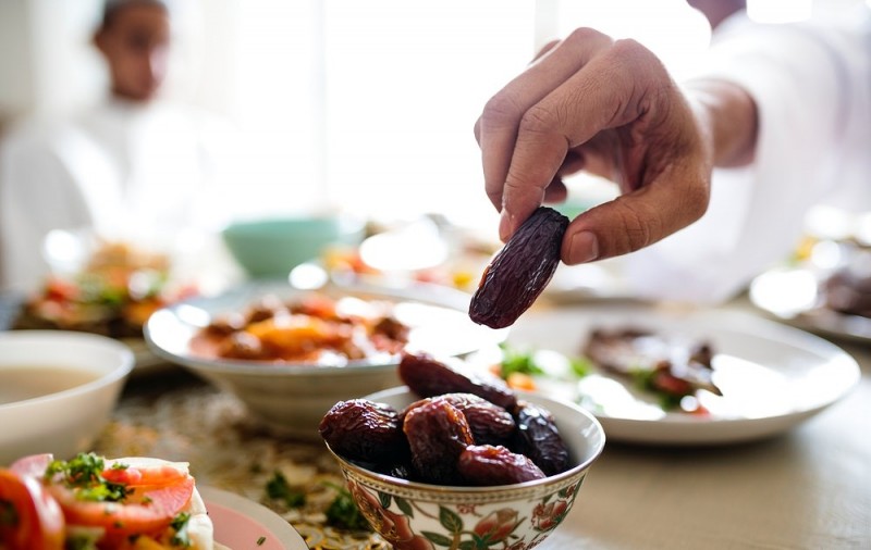 Makan atau Minum Karena Lupa Saat Puasa Hadits Puasa #9-dakwah.id