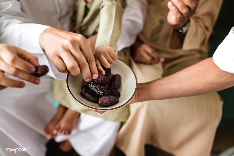 Semangat Sedekah di Bulan Ramadhan Hadits Puasa #8-dakwah.id