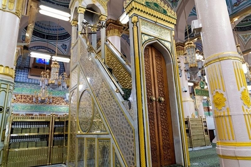 posisi mimbar dalam masjid dakwah.id
