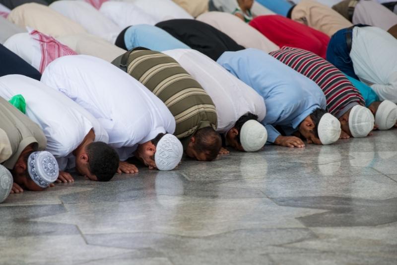Kerugian meninggalkan shalat subuh dakwah id