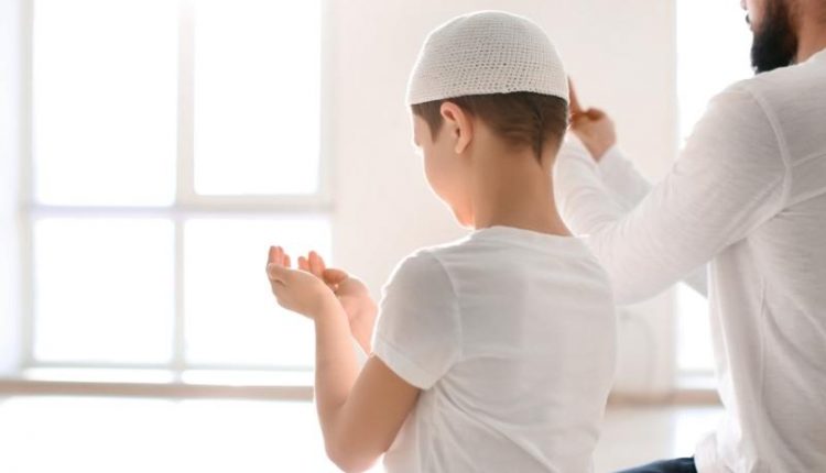 Materi Khutbah Jumat Singkat Penyebab Anak Durhaka dakwah.id