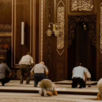 materi khutbah jumat menjadi insan bertakwa dakwah.id